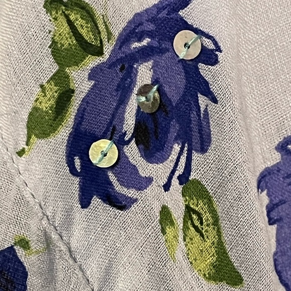 New Direction Sport Button Down Size Large Floral w/Sequins - Picture 12 of 15